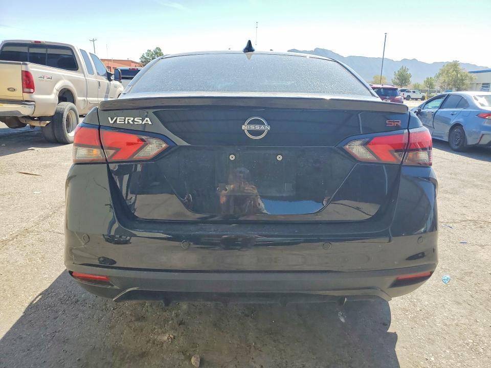 2025 Nissan Versa SR