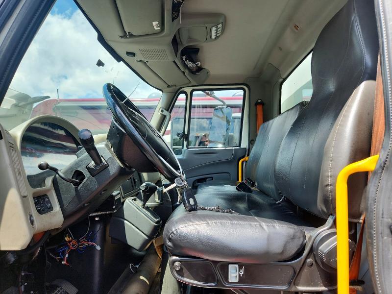 2016 International 4300 BOX Truck