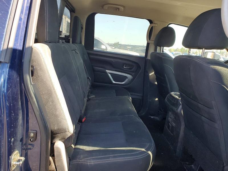 2018 Nissan Titan XD SV