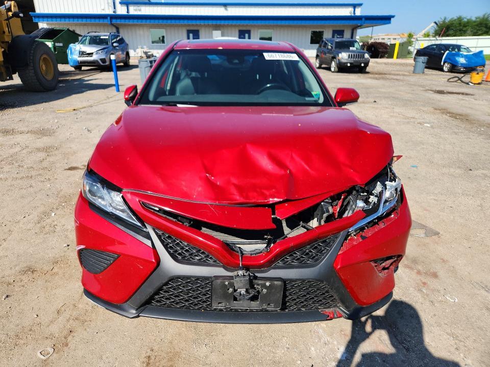 2019 Toyota Camry se