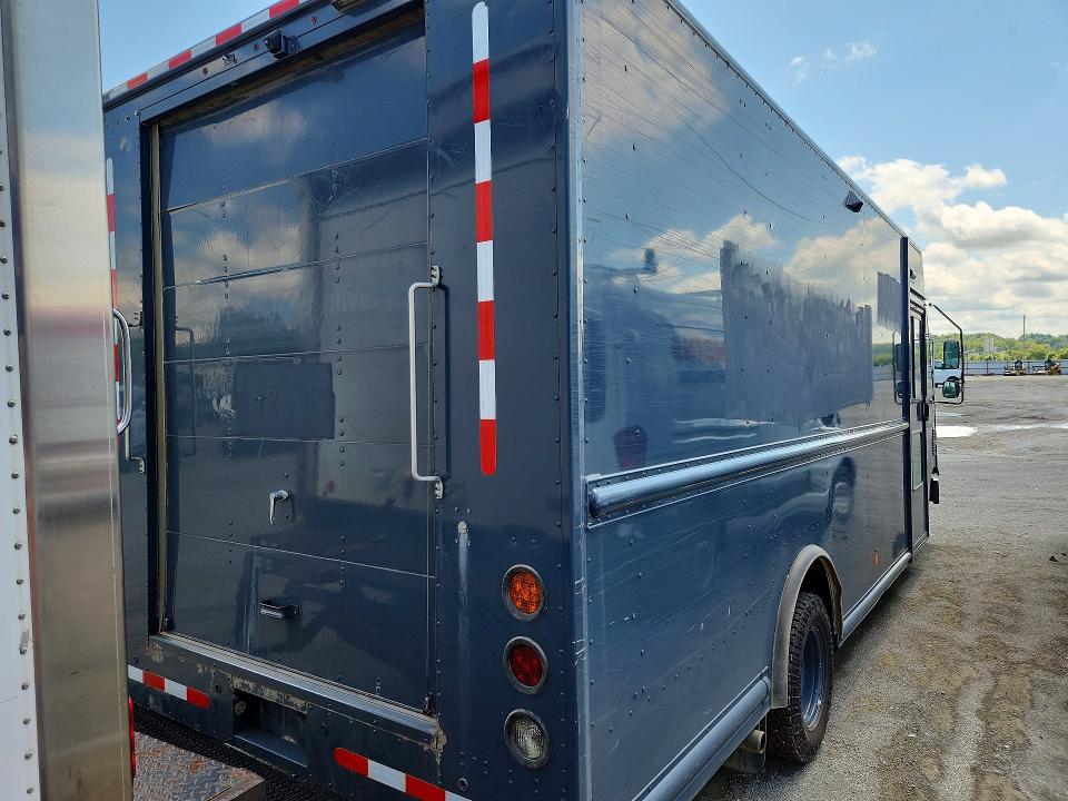 2019 Ford E450 Delivery Truck