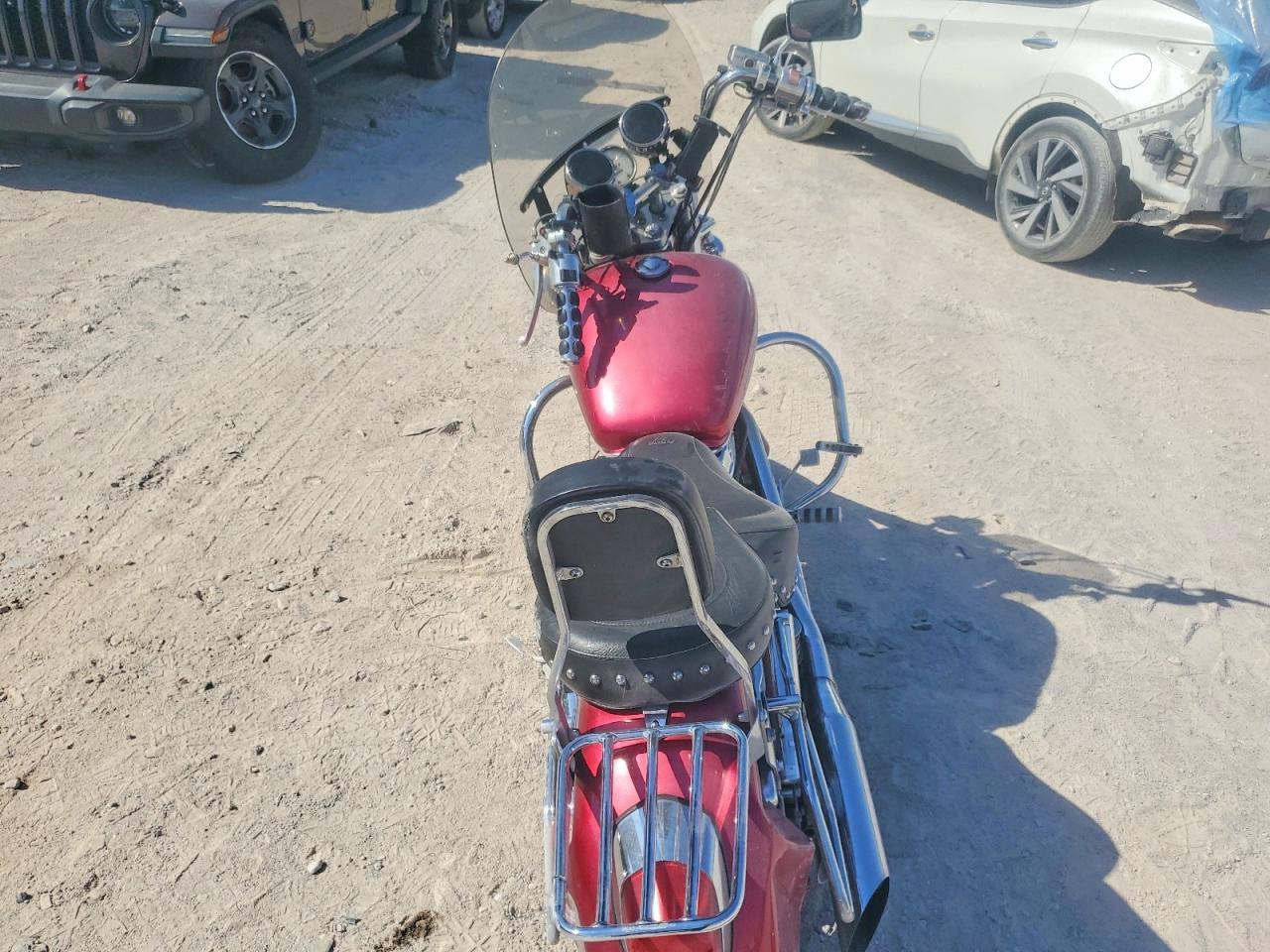 2004 Honda VT1100 C2