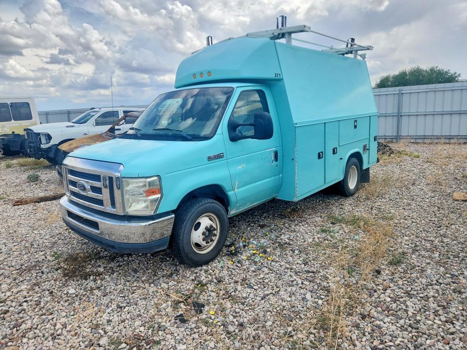 2016 Ford Econoline E350 Super Duty Cutaway Van