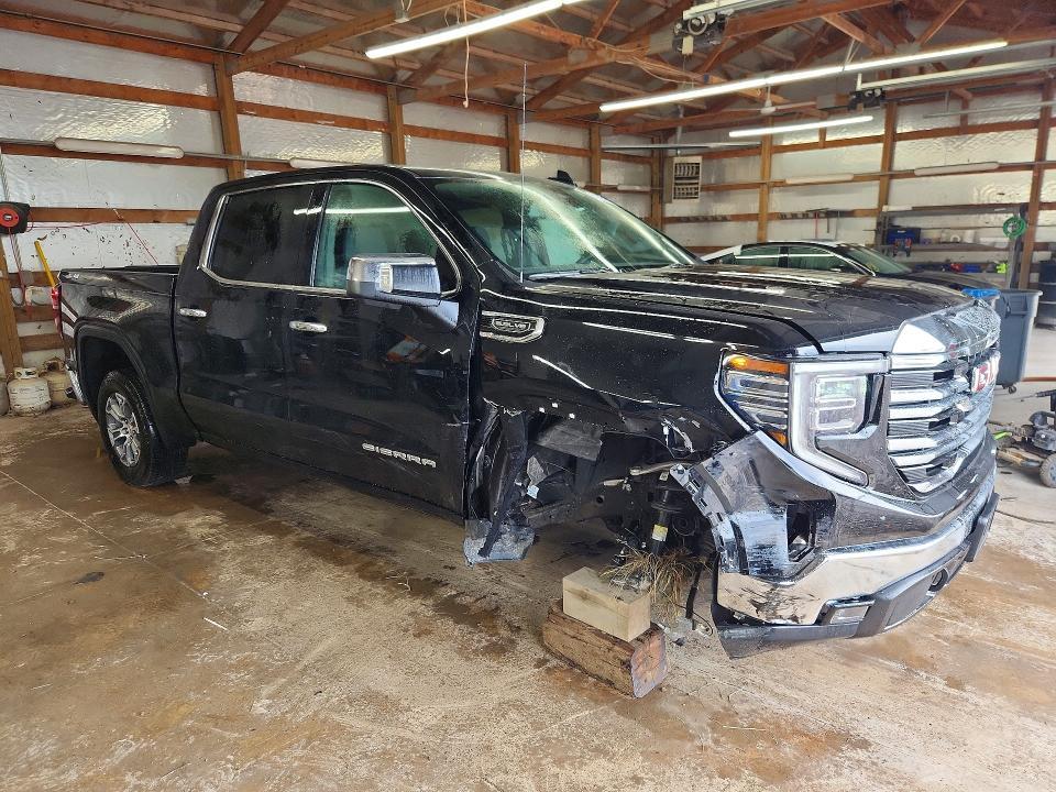 2026 GMC Sierra K1500 SLT