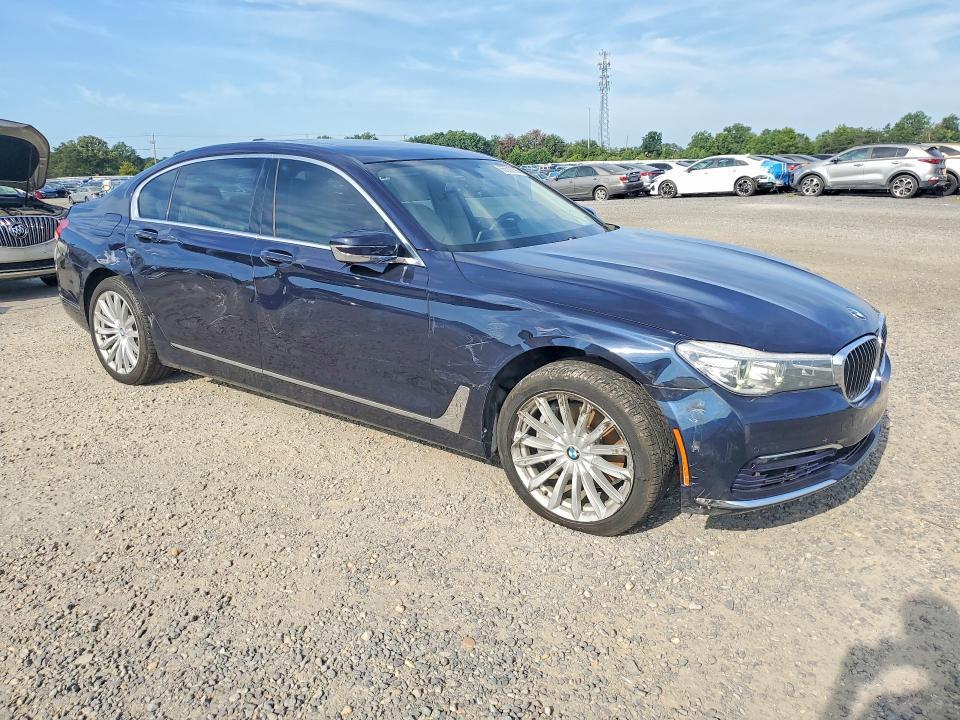 2016 BMW 740 i