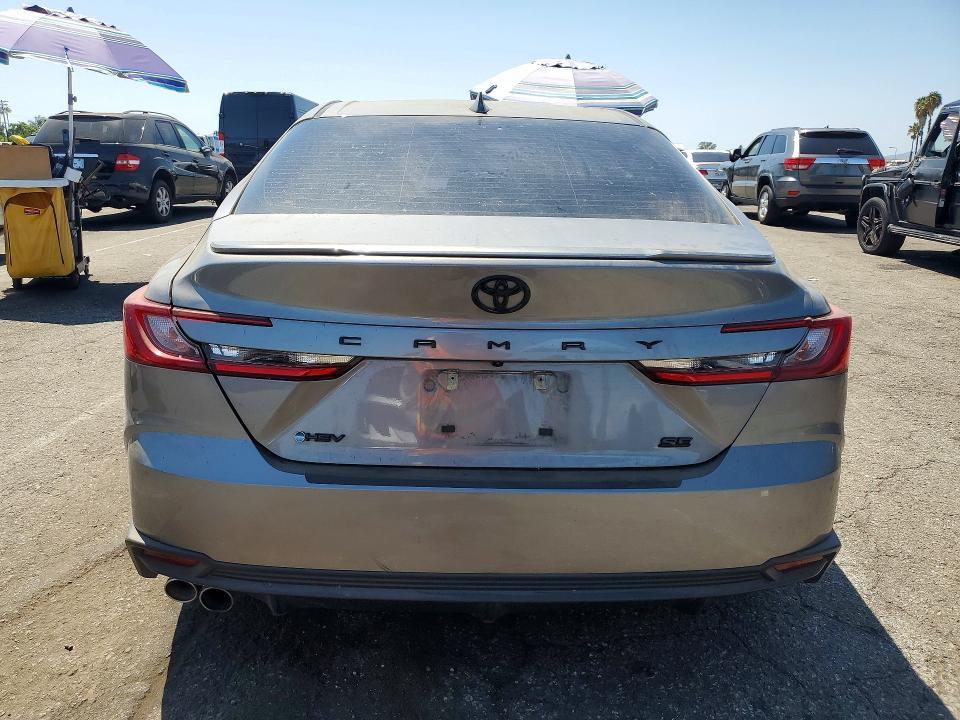 2025 Toyota Camry se