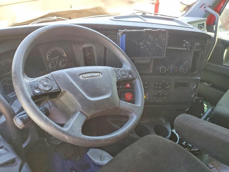 2023 Freightliner Cascadia 126 Semi Truck