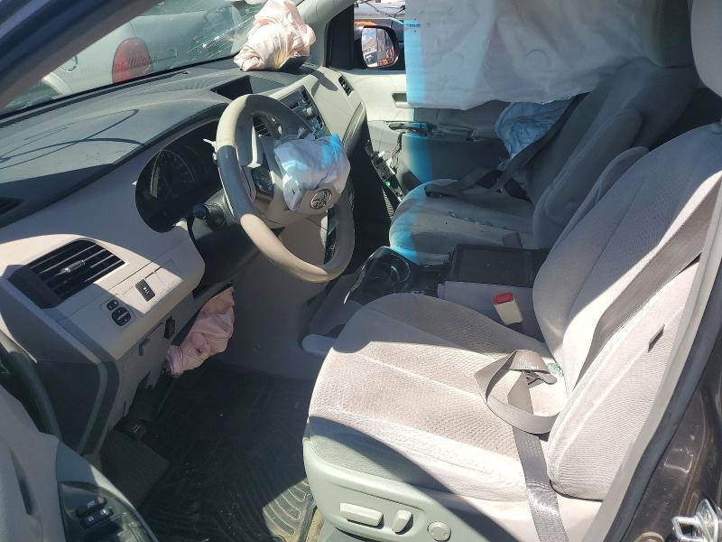 2014 Toyota Sienna le
