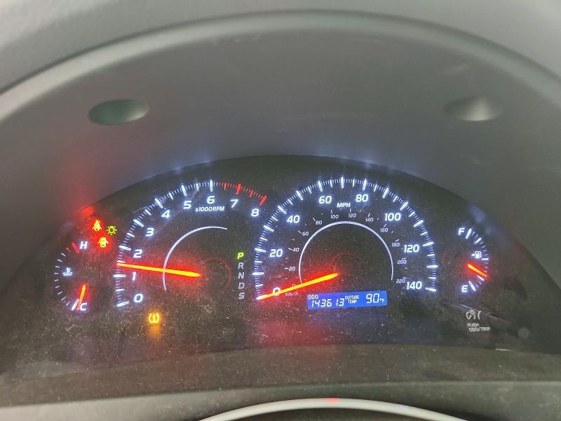 2010 Toyota Camry le