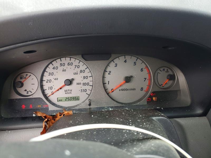 2001 Nissan Xterra Xe-v6