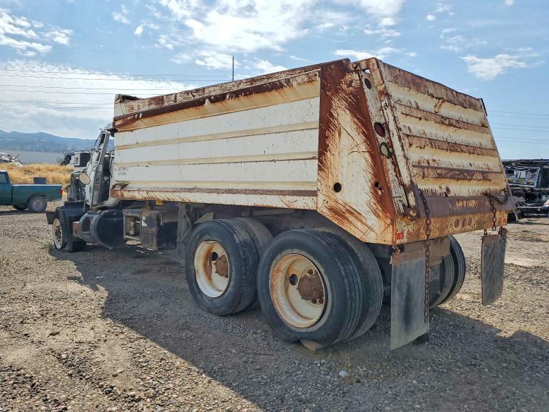 1999 Mack 600 RD600