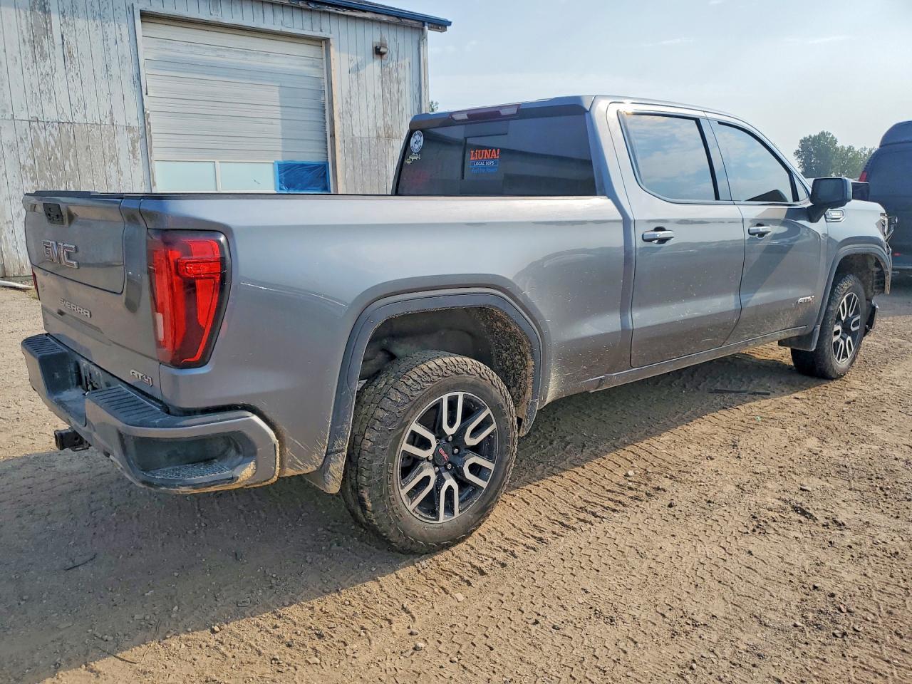 2021 GMC Sierra K1500 AT4