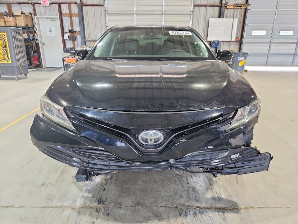 2018 Toyota Camry le