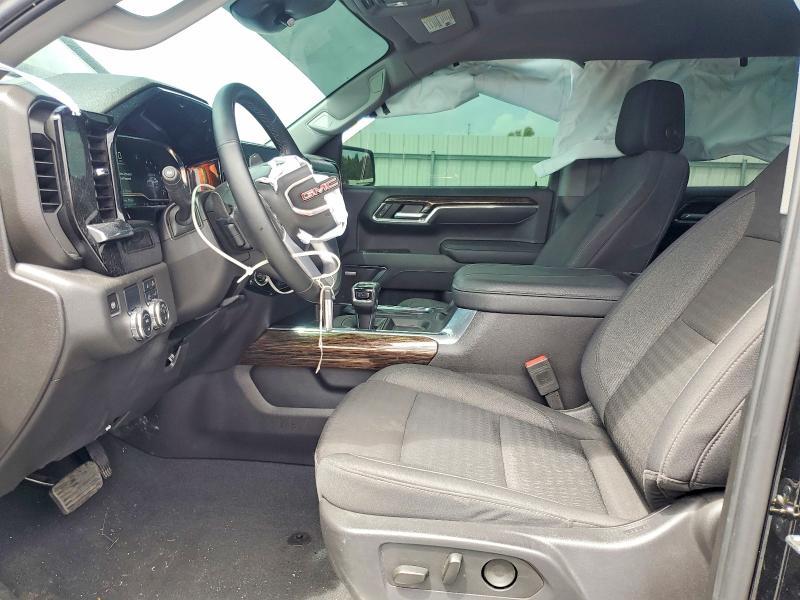 2025 GMC Sierra C1500 Elevation