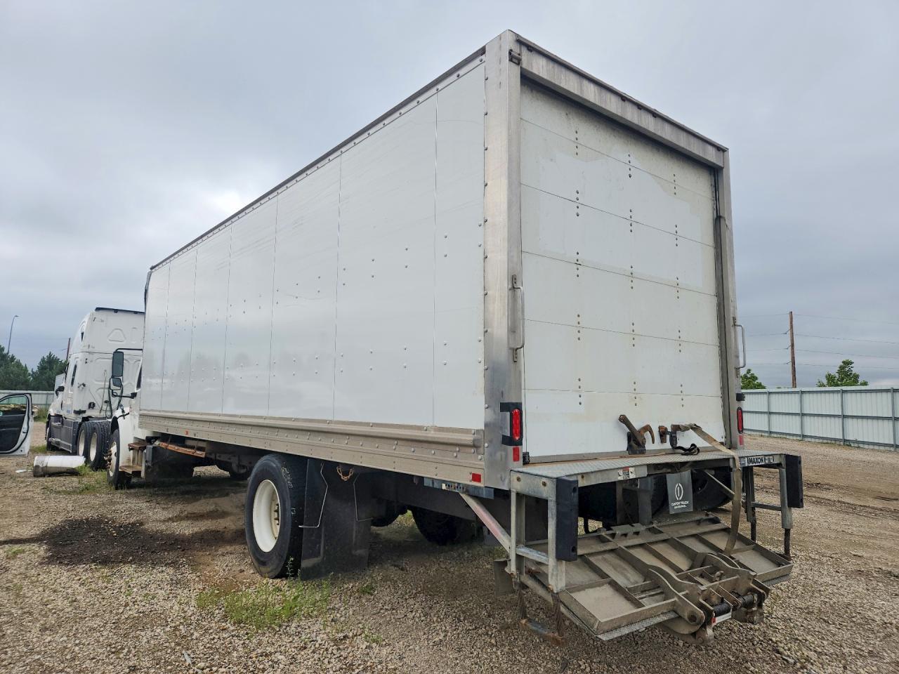 2020 Freightliner Business Class M2 BOX Truck