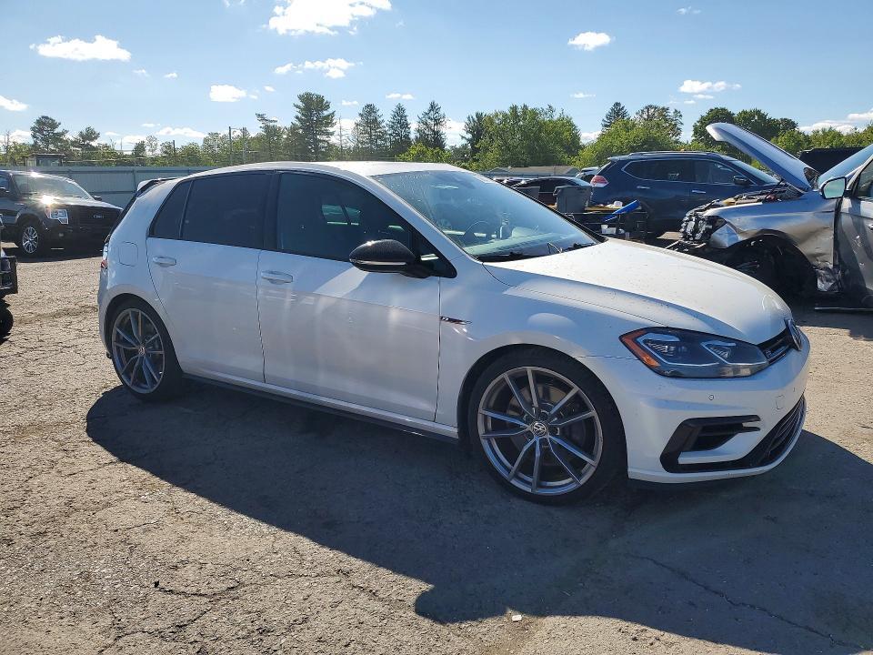 2018 Volkswagen Golf R
