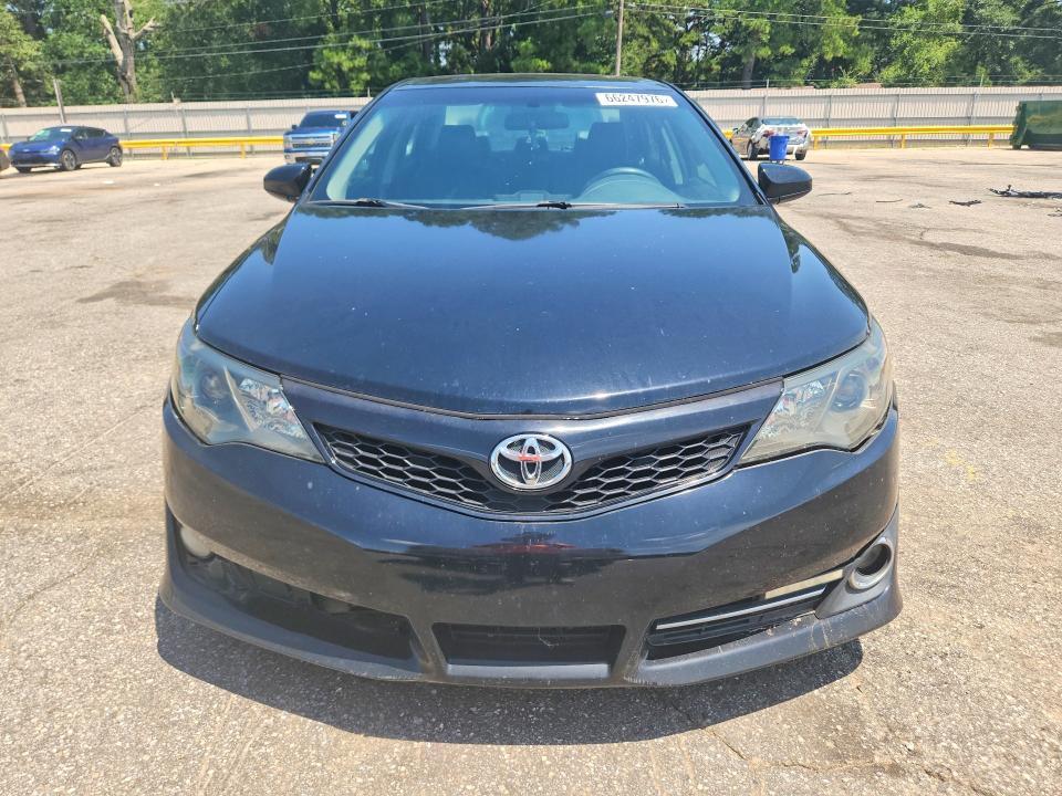 2013 Toyota Camry se