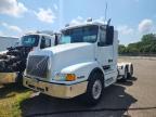 2003 Volvo VNL Semi Truck