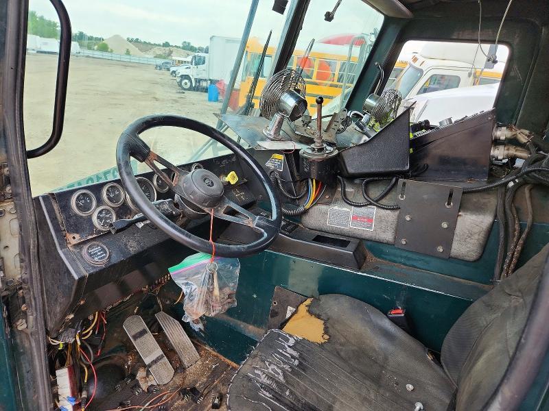 2007 Mack 600 LE600