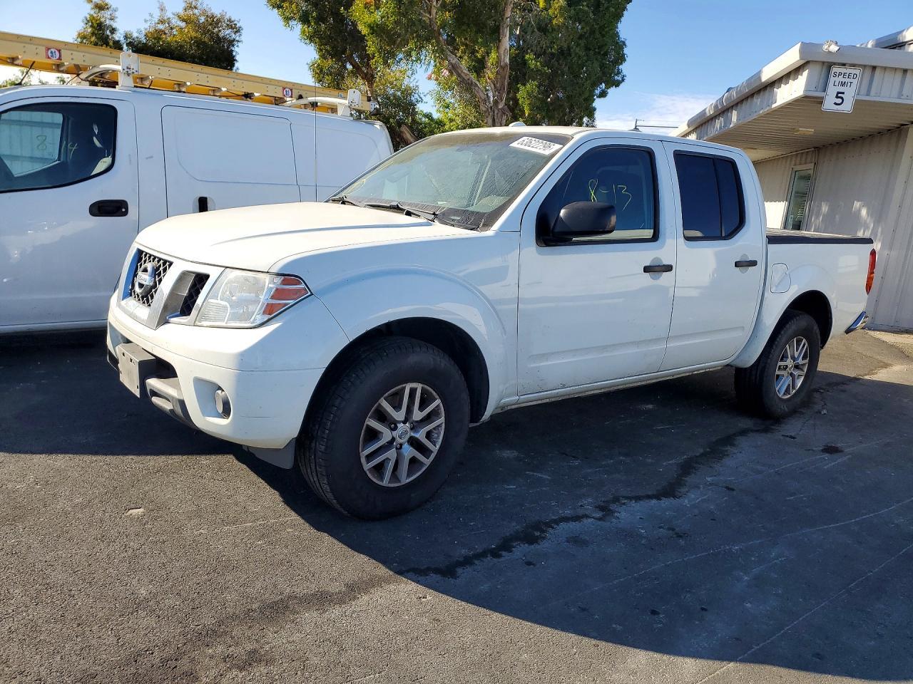 2015 Nissan Frontier SV