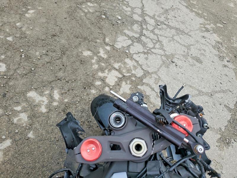 2013 Kawasaki ZX1000 J