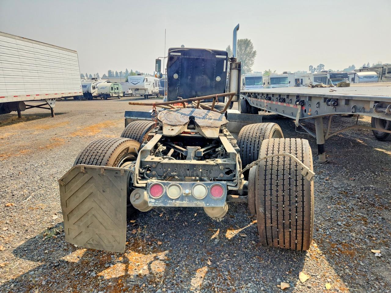 2003 Kenworth T800 Semi Truck