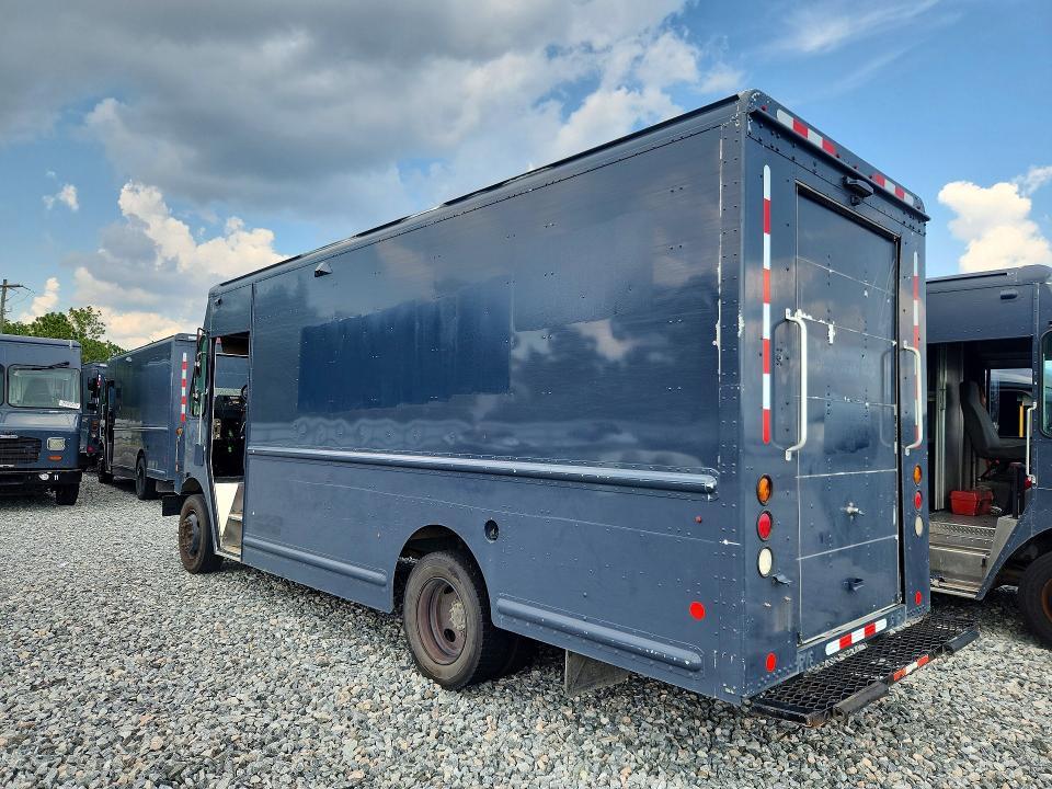 2021 Freightliner MT45G Chassis Delivery Truck