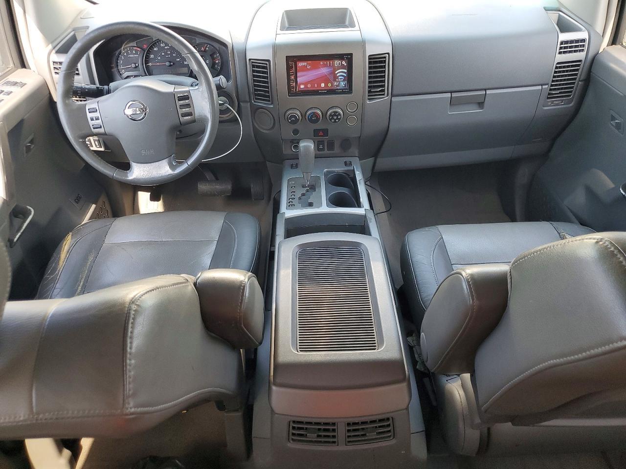 2005 Nissan Titan XE