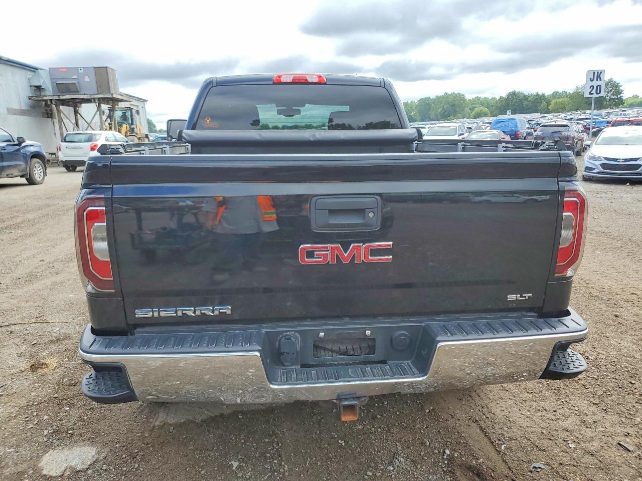 2018 GMC Sierra K1500 SLT