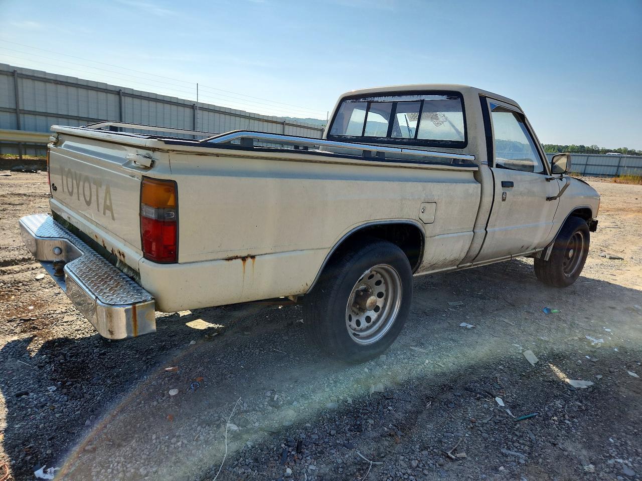 1986 Toyota Pickup 1/2 TON RN50