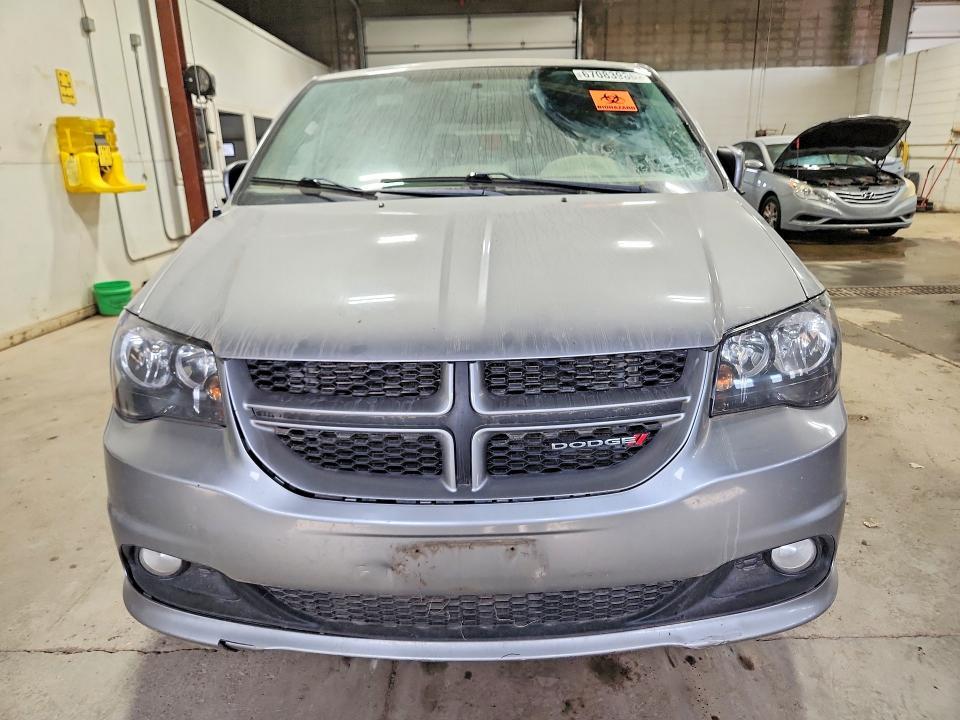 2016 Dodge Grand Caravan R/T