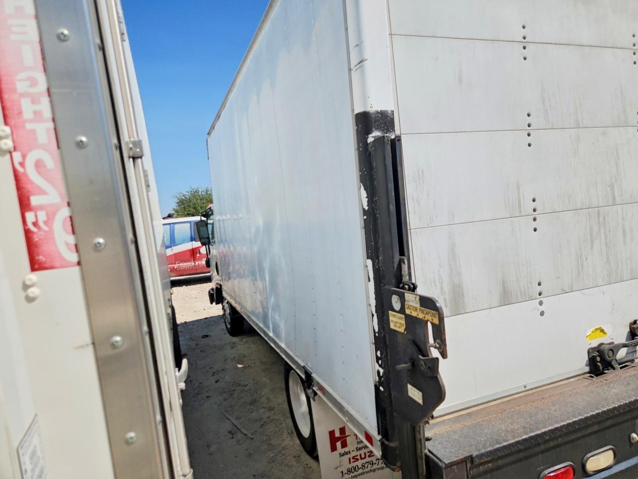 2019 Isuzu NPR HD BOX Truck