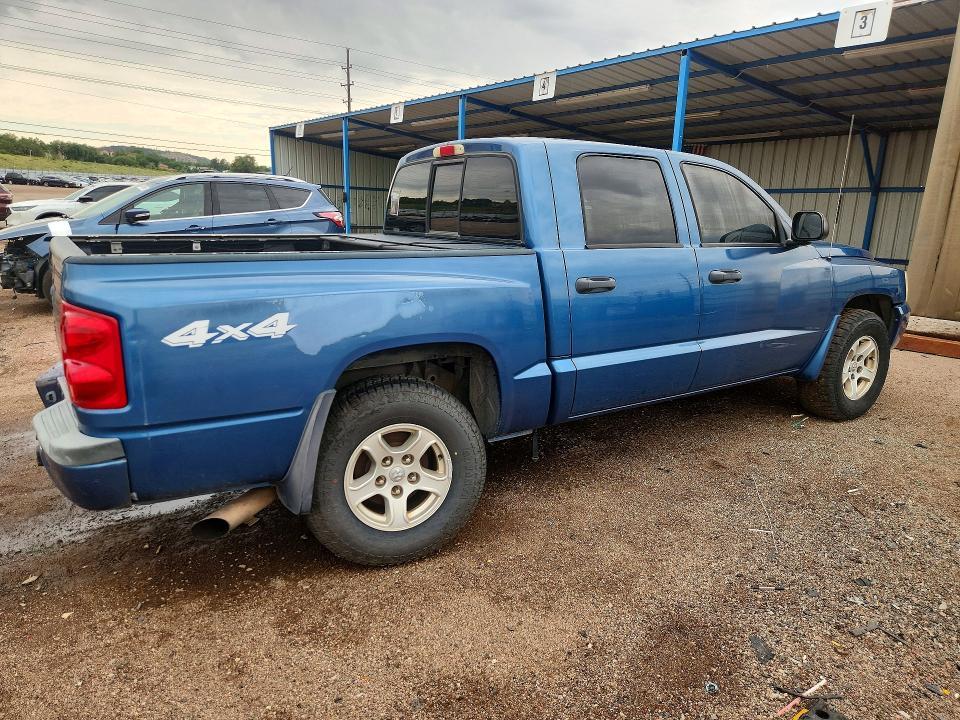 2005 Dodge Dakota Quad SLT