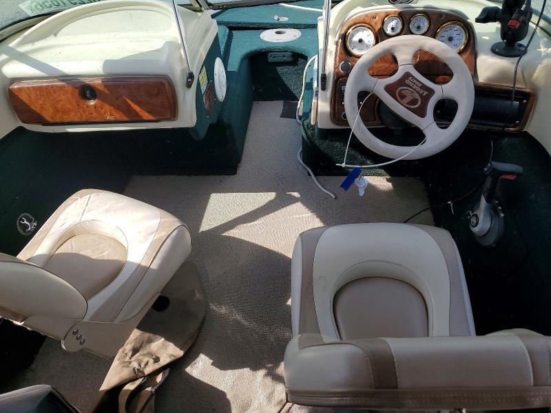 2005 Legend Craft Boat