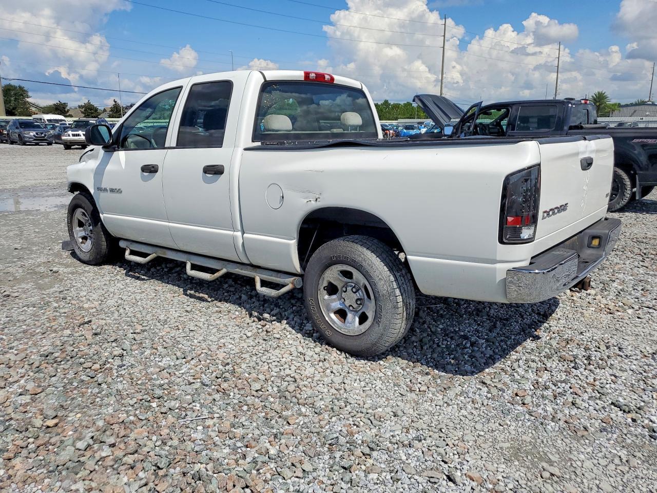 2004 Dodge RAM 1500 ST