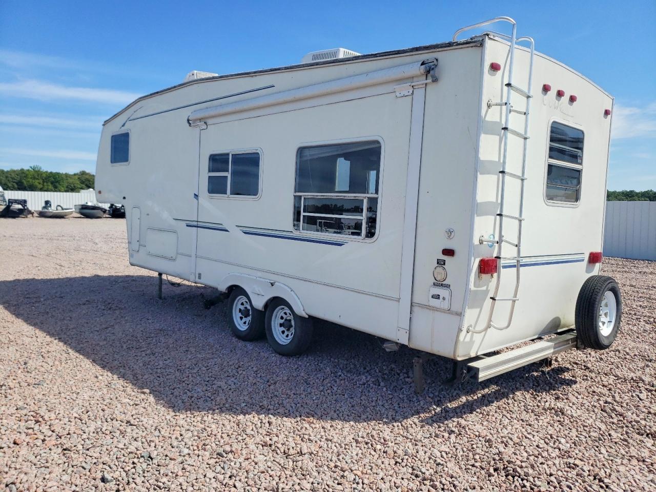 2001 Keystone Camper