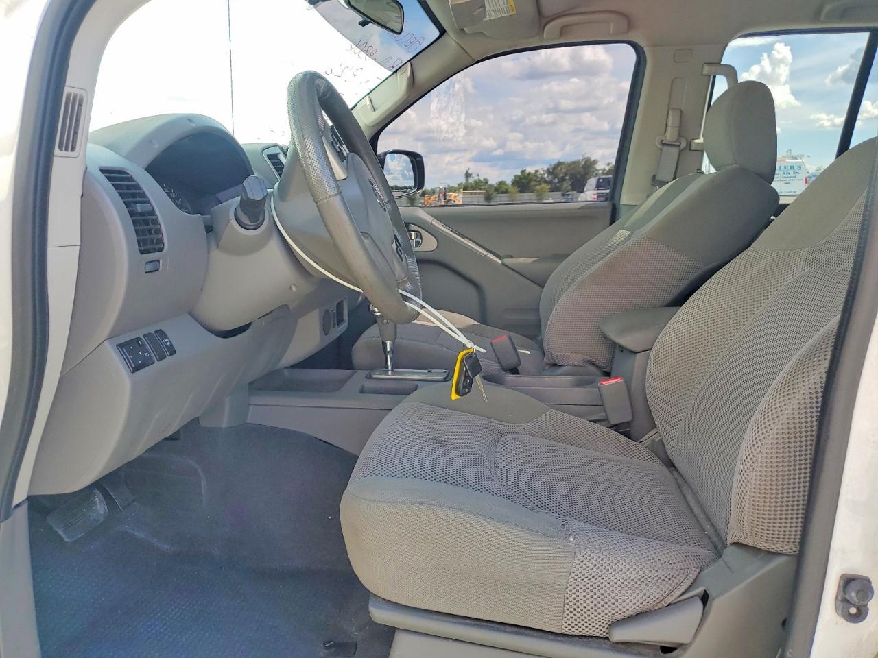 2019 Nissan Frontier SV