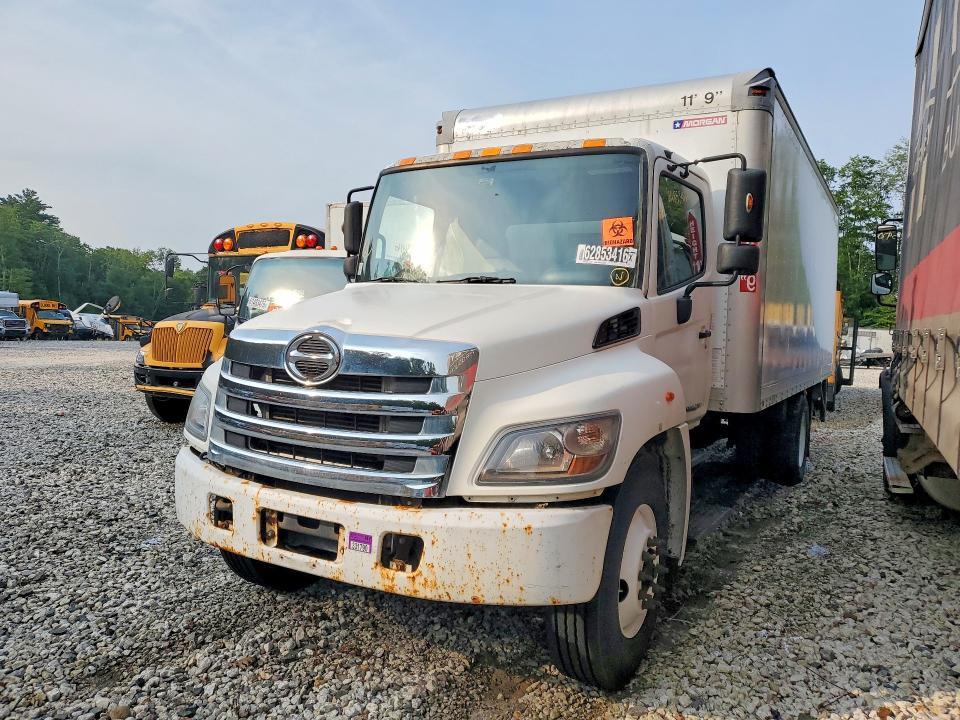 2013 Hino 258/268 BOX Truck