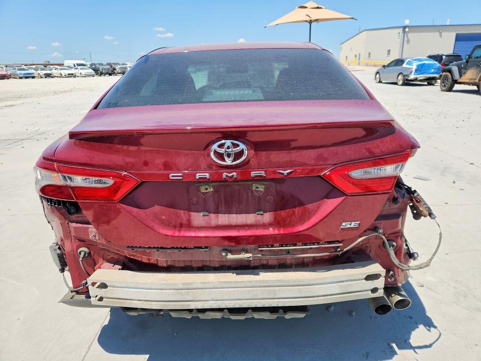 2018 Toyota Camry se