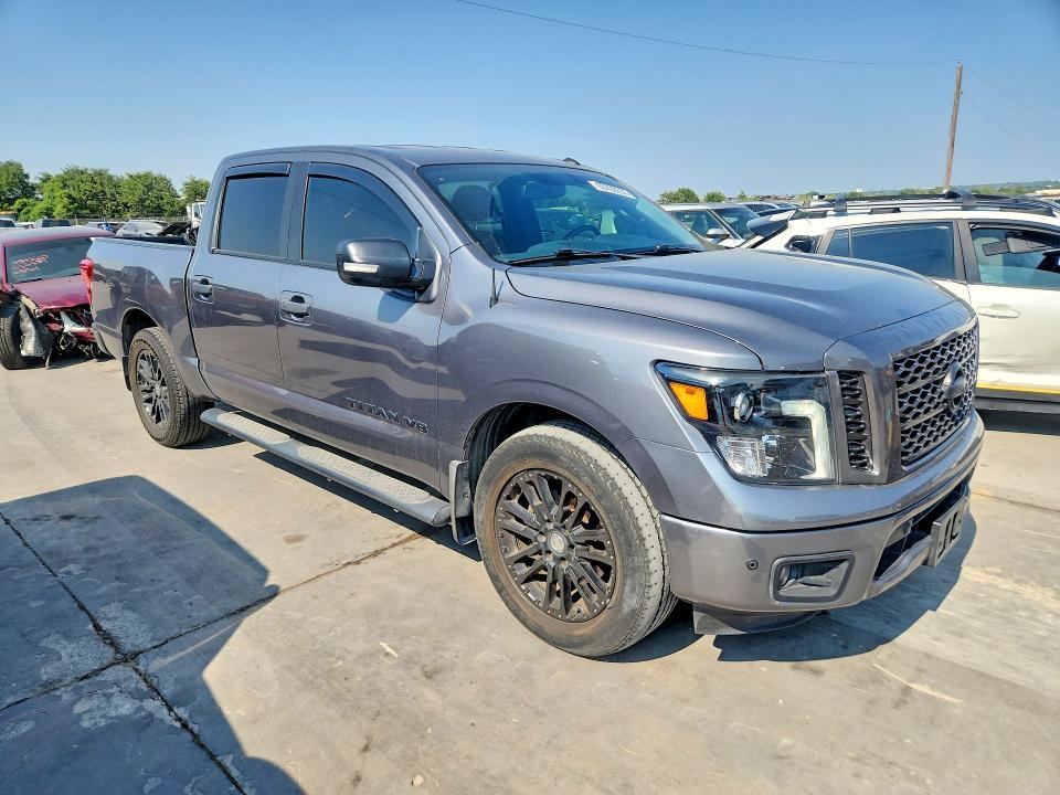 2019 Nissan Titan SV