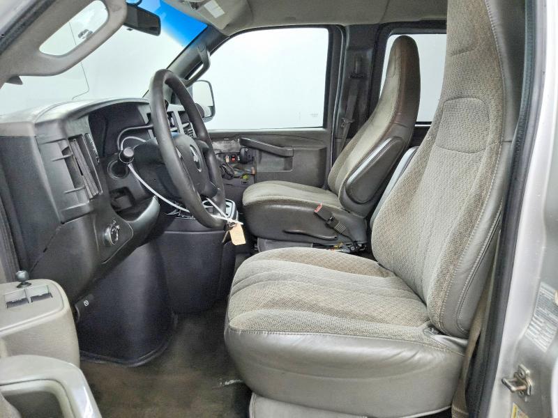 2018 Chevrolet Express G2500 LT