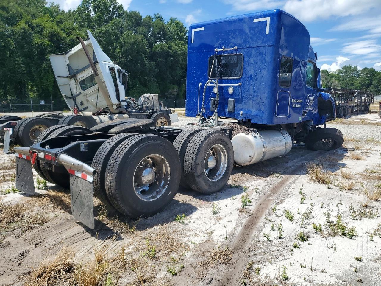 2023 Peterbilt 579 Semi Truck