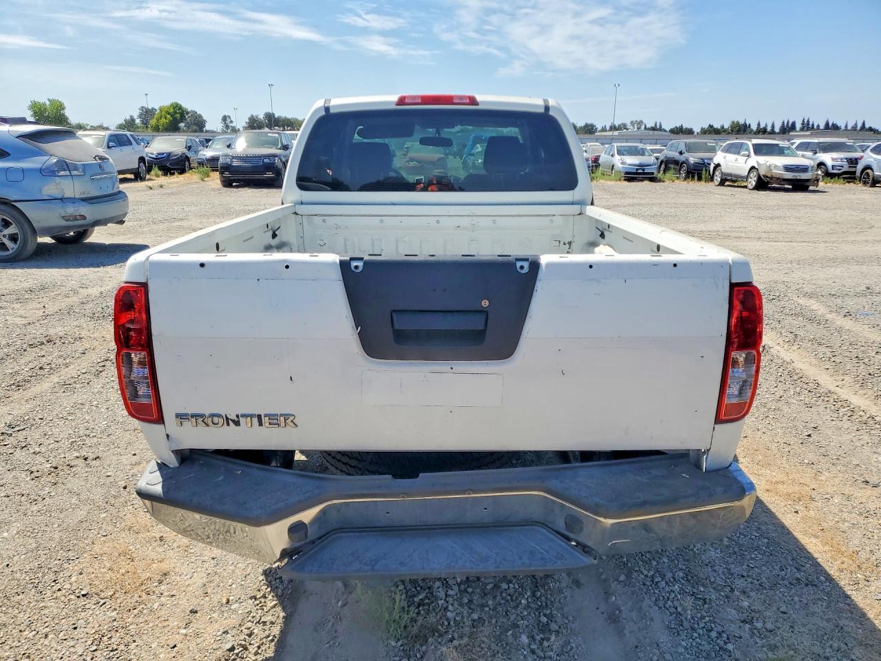 2014 Nissan Frontier S