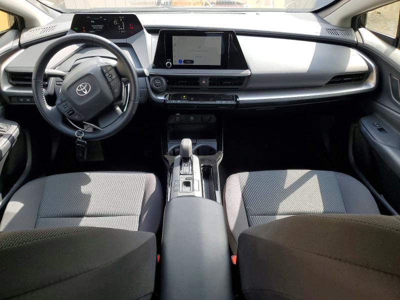 2025 Toyota Prius LE
