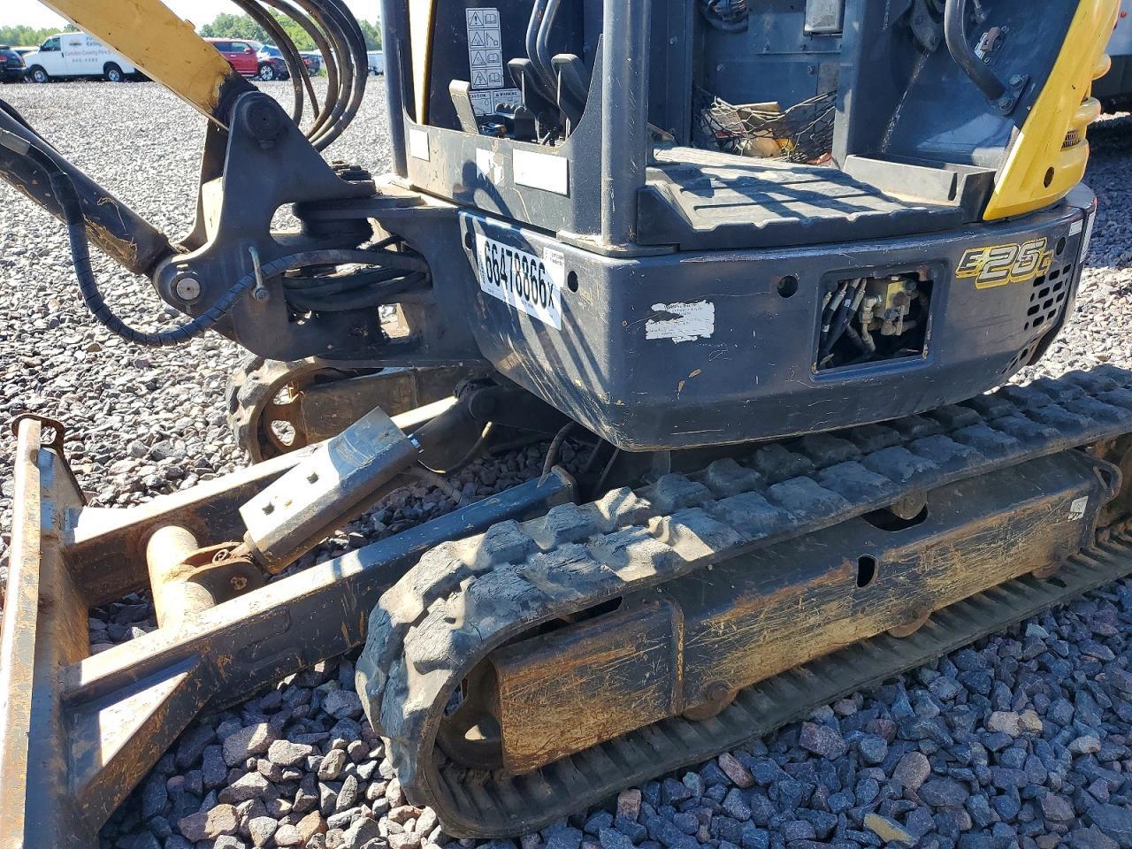 2017 New Holland E26C Mini Excavator