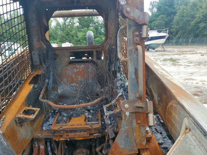 2022 John Deere 3300G