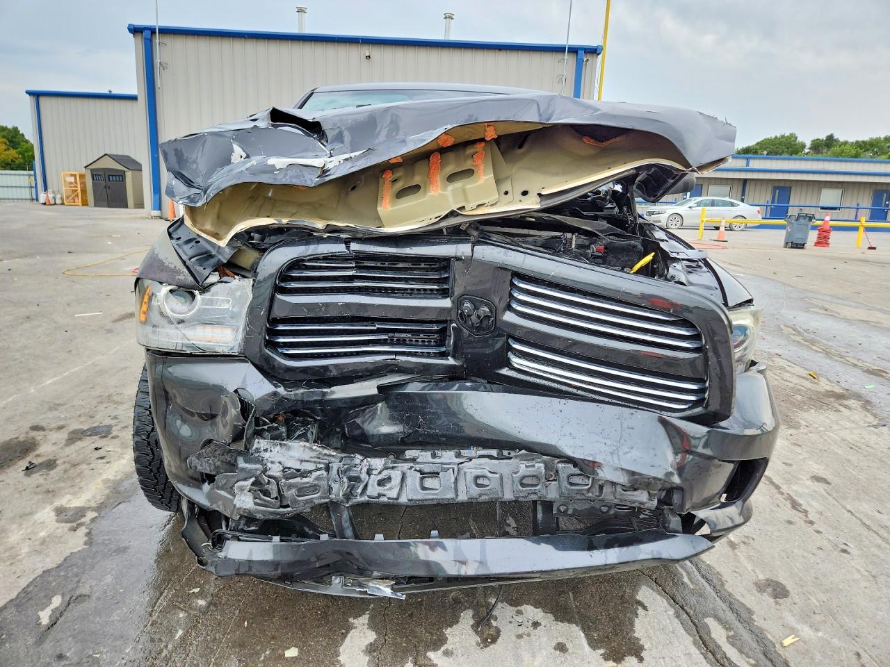 2016 Dodge RAM 1500 Sport