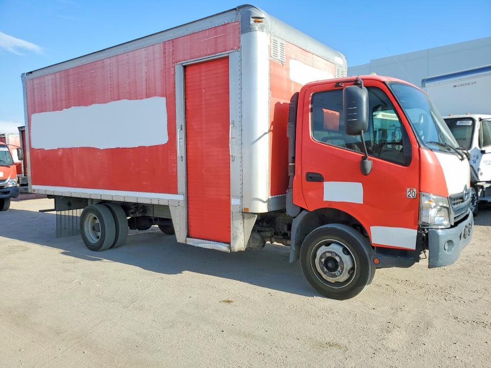 2018 Hino 195 BOX Truck