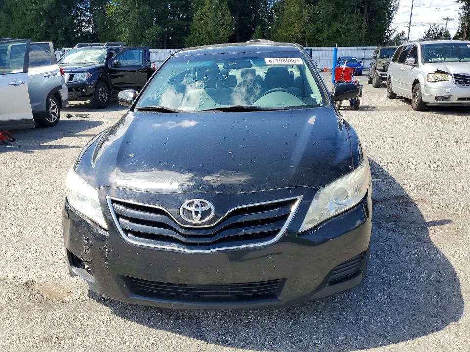 2011 Toyota Camry le
