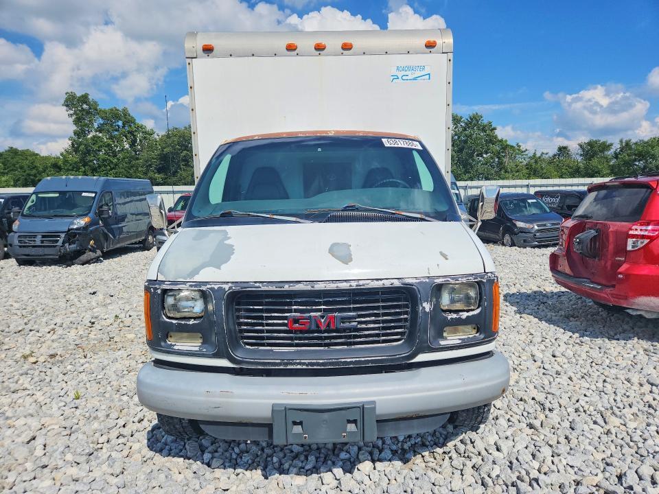 2002 GMC Savana Cutaway G3500
